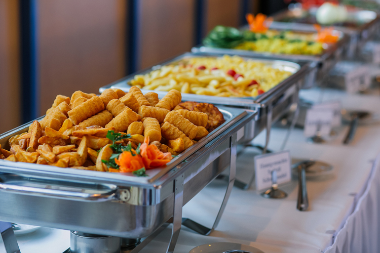 Comparing Catering Companies Toronto